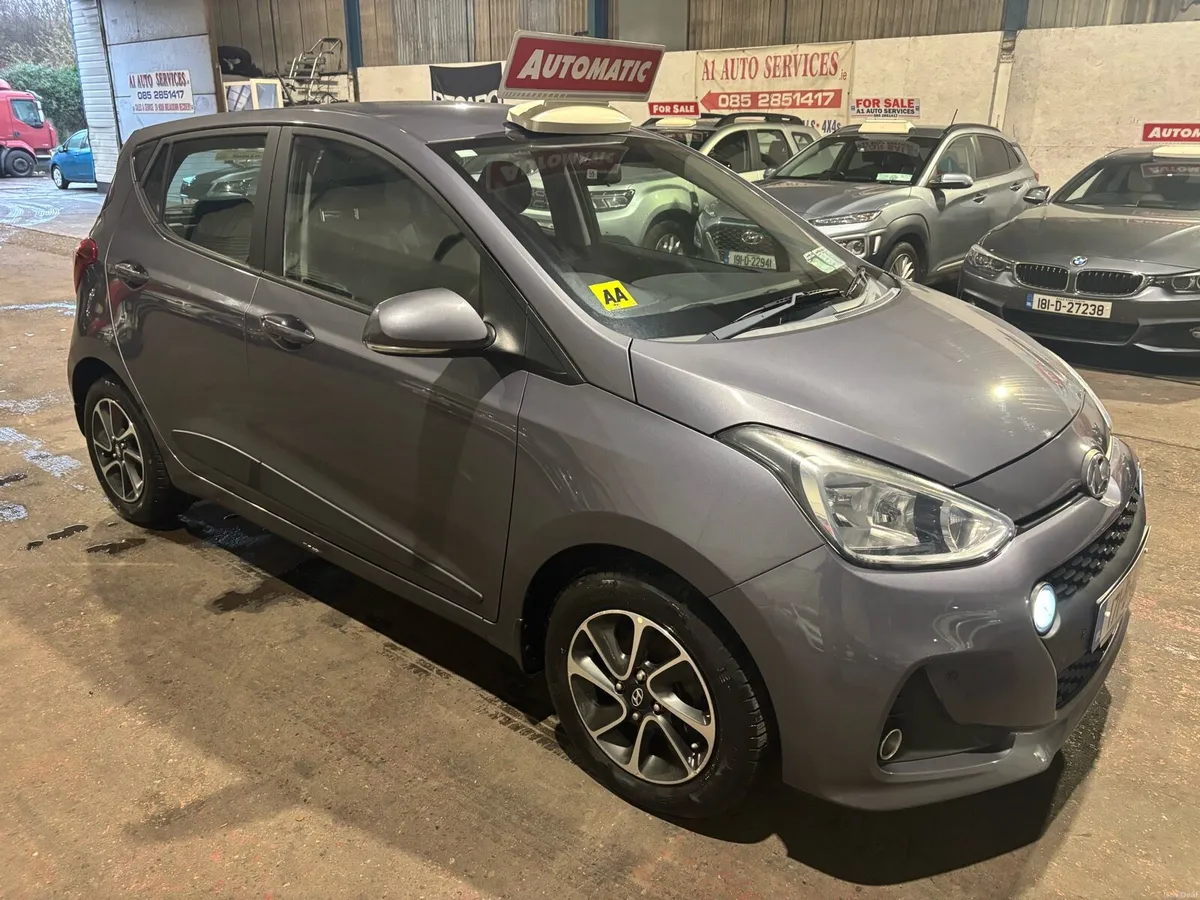 2017 Hyundai i10 automatic only done 10k - Image 2