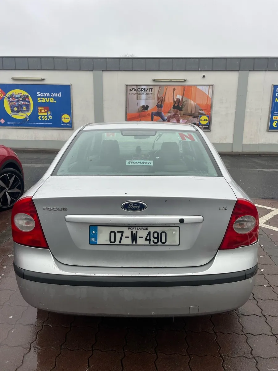 Ford Focus Lx 2007 - Image 2