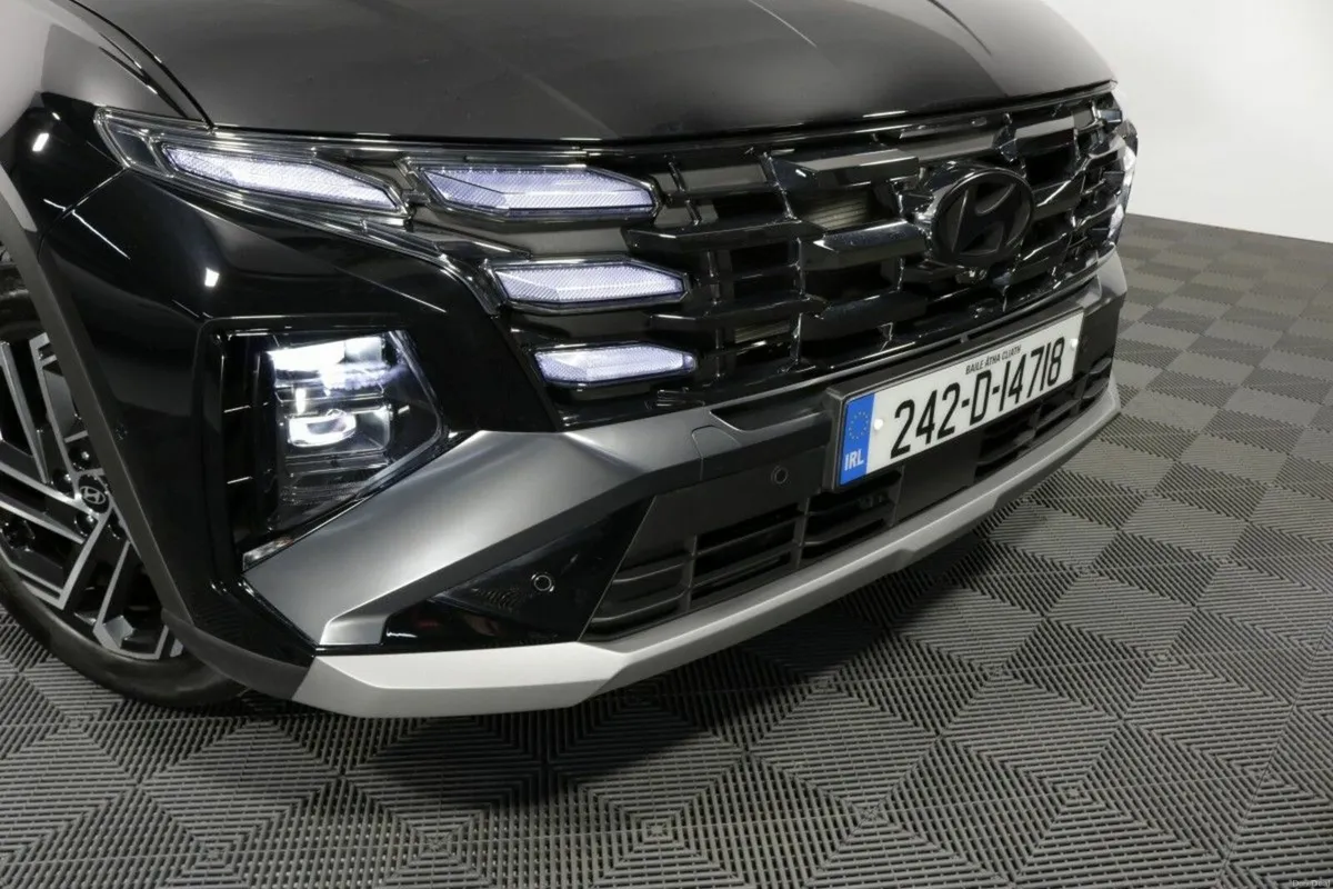 Hyundai Tucson HYBRID EXECUTIVE PLUS 1.6L PETROL A - Image 3