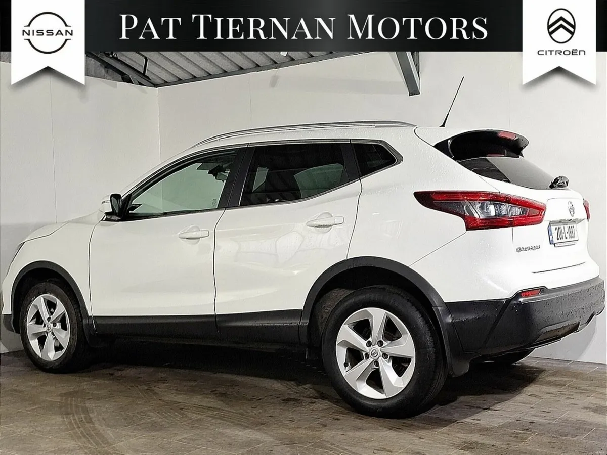 Nissan Qashqai 1.3 PET SE AUTO - Image 2