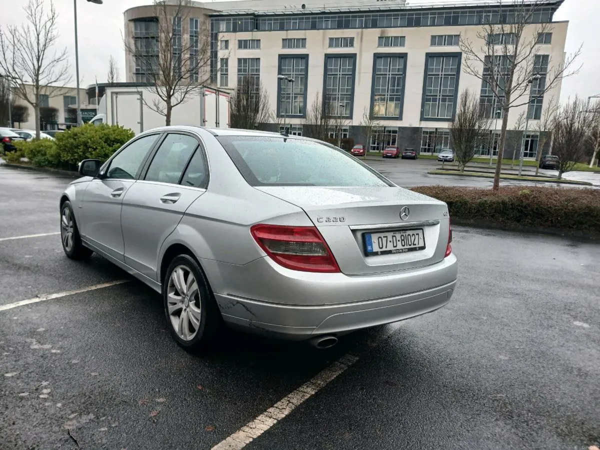 Mercedes C220 Auto Avant-garde Nct 1/27 .1 Owner - Image 3