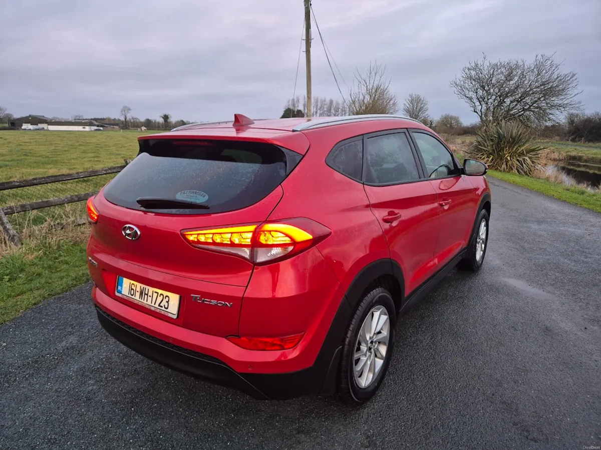 161 Hyundai Tucson 1.7L EXECUTIVE 5DR - Image 4