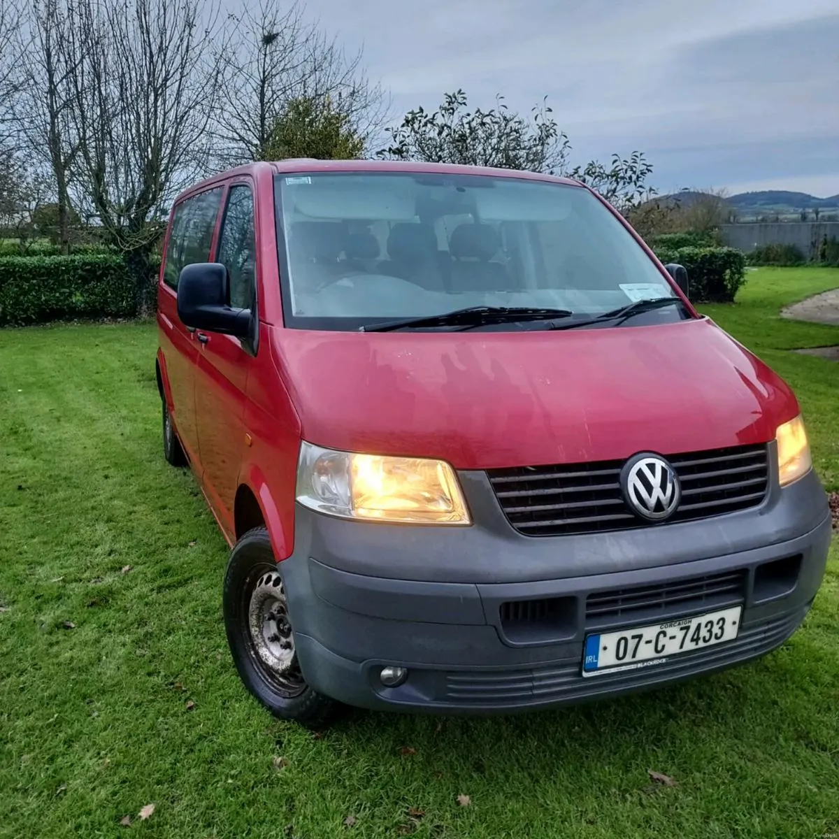 Volkswagen Transporter Shuttle T5 LWB 9 Seater - Image 2