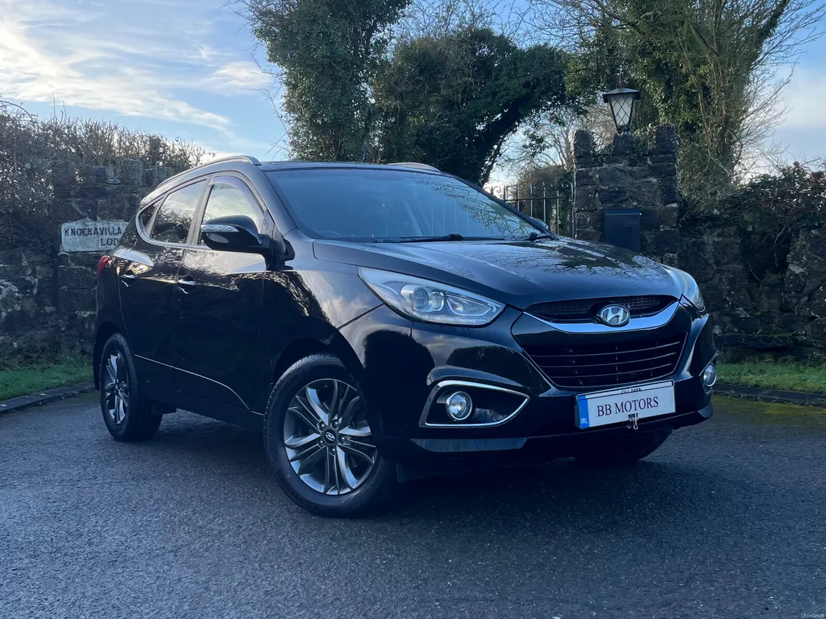 Hyundai ix35 1.7 Diesel Premium. Low mileage - Image 2