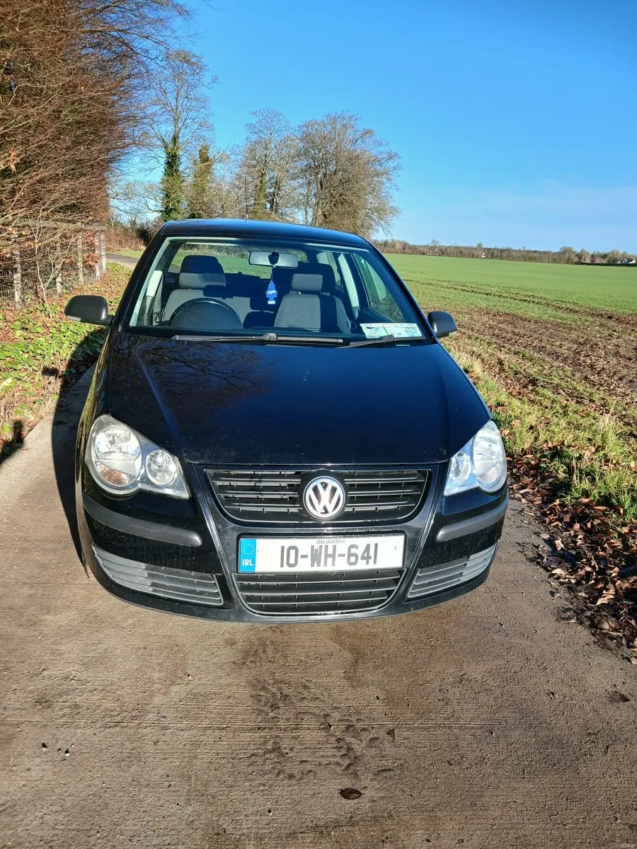 Volkswagen Polo 2010 - Image 2