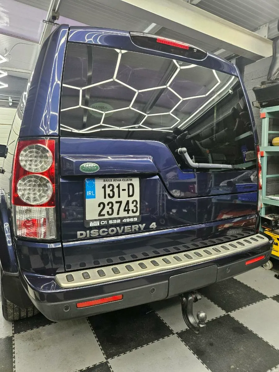 Land Rover Discovery 4 - Image 4