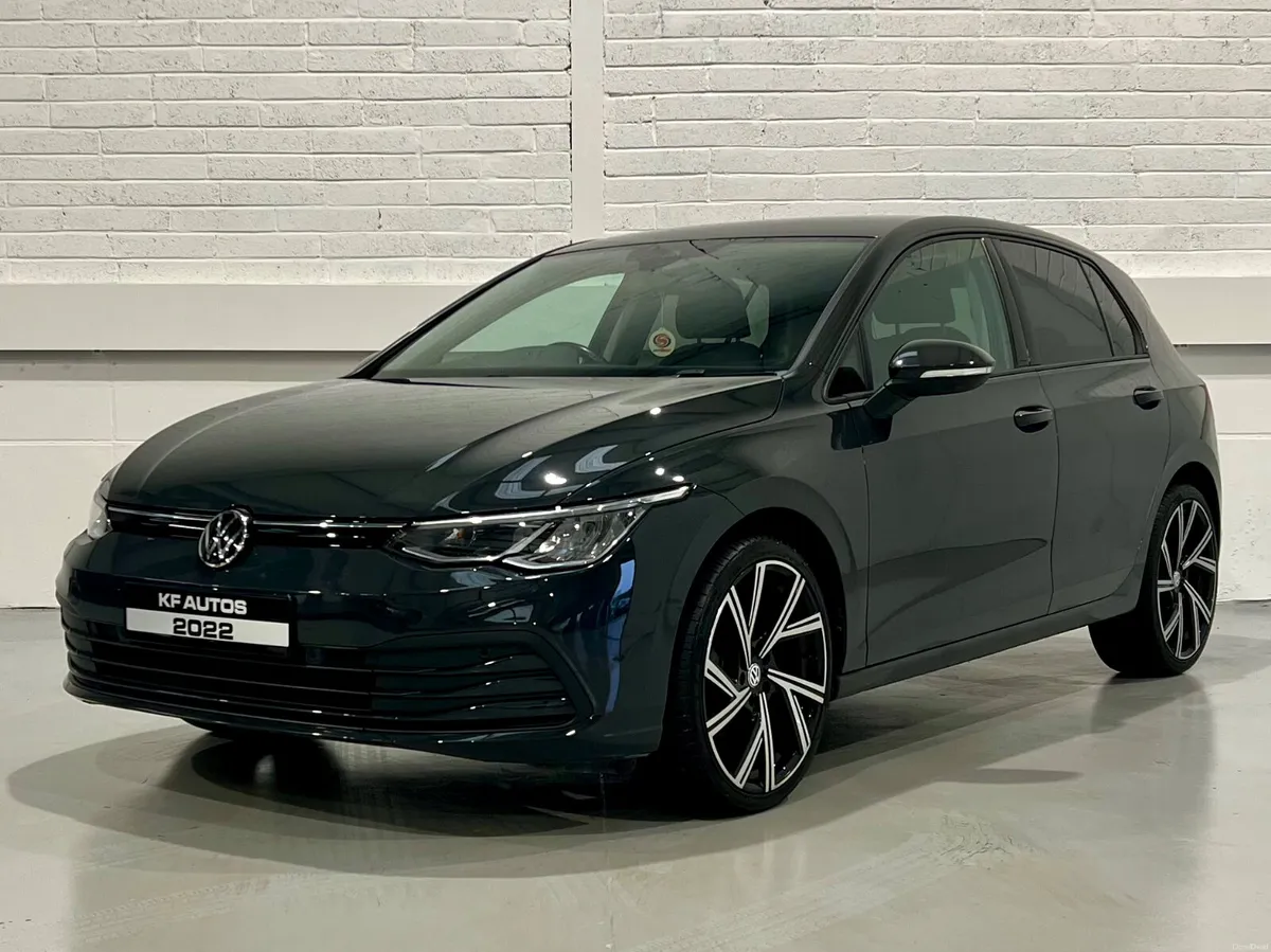 Volkswagen Golf Life 2.0TDI 6 Speed Manual 115bhp - Image 1