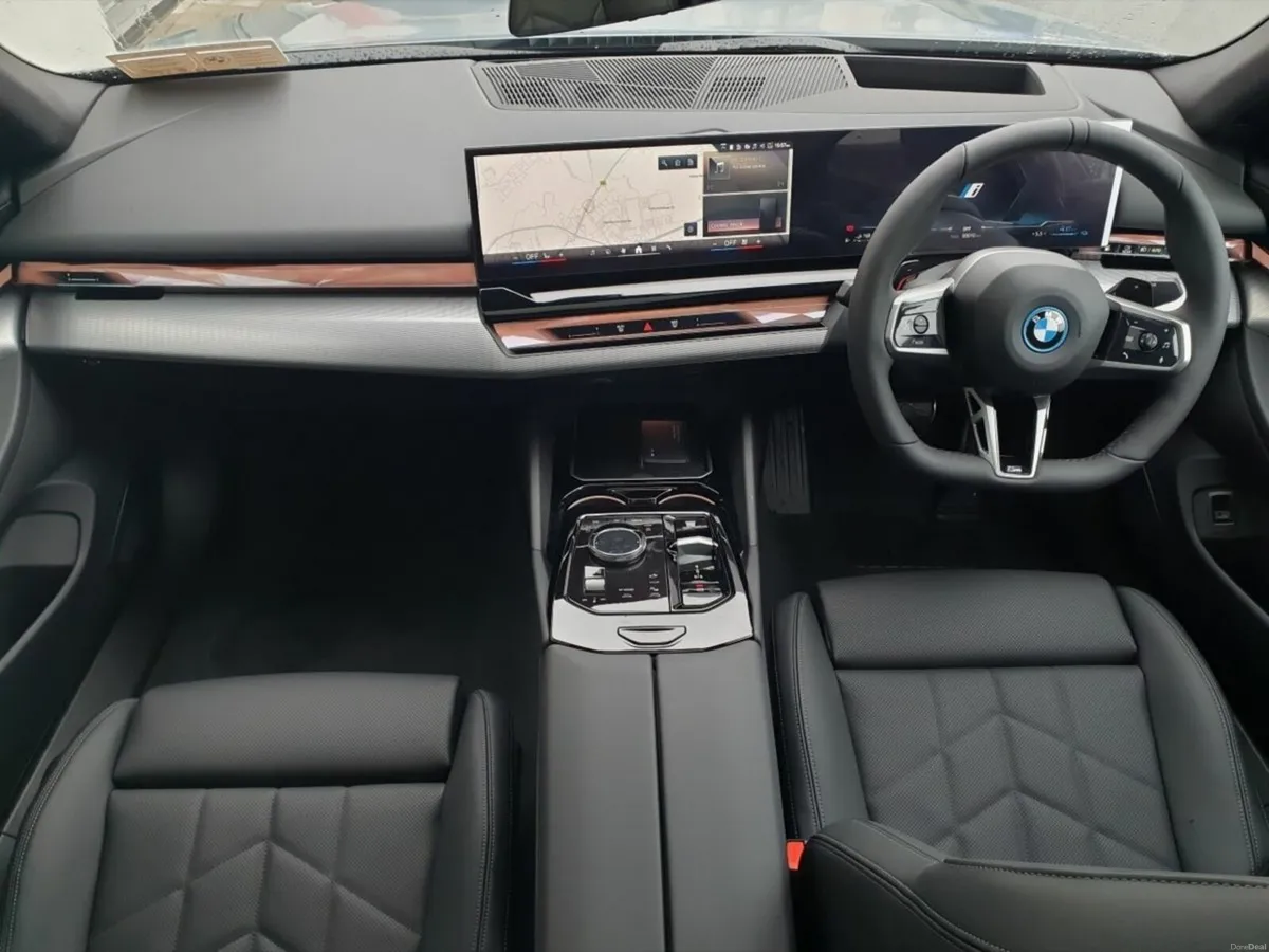 BMW 5-Series 530e M Sport Pro Saloon - Image 4
