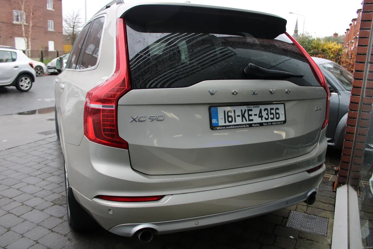 Volvo XC90 MOMENTUM GT AUTO 2016 *1 OWNER* - Image 3