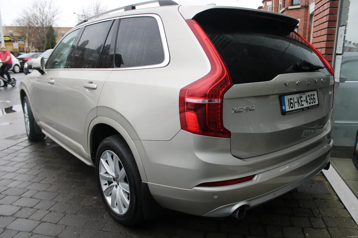 Volvo XC90 MOMENTUM GT AUTO 2016 *1 OWNER* - Image 4
