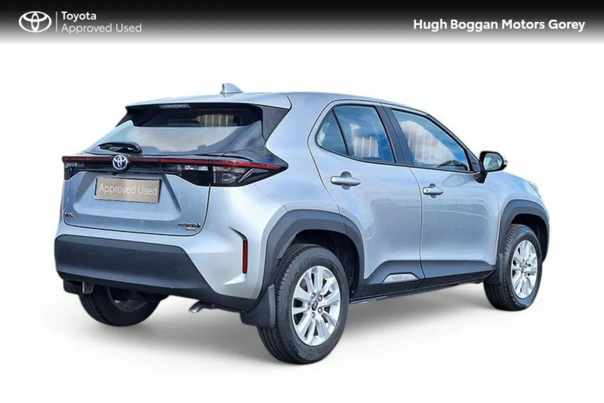 Toyota Yaris Cross CR CROSS LUNA 4DR AUTO - Image 2