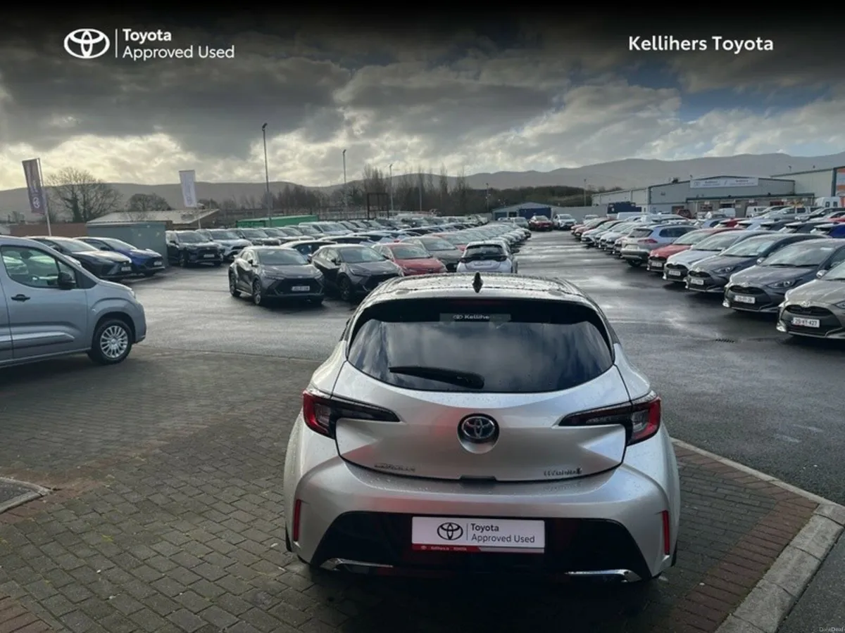 Toyota Corolla HYBRID ELECTRIC LUNA SPORT - Image 4