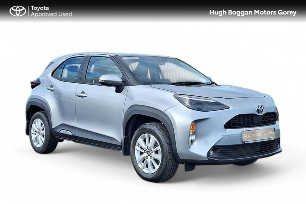 Toyota Yaris Cross CR CROSS LUNA 4DR AUTO - Image 1