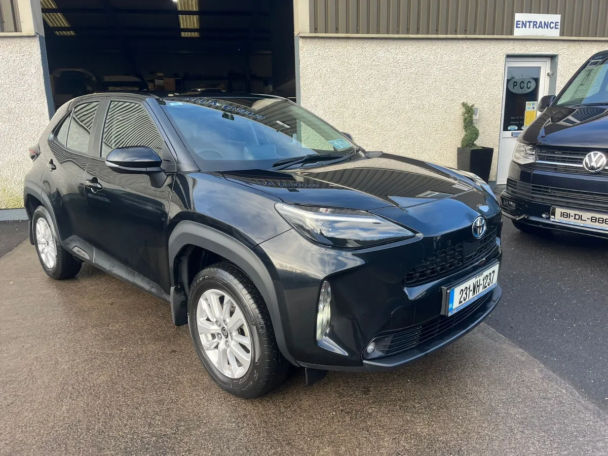 Toyota Yaris Cross 2023 - Image 2