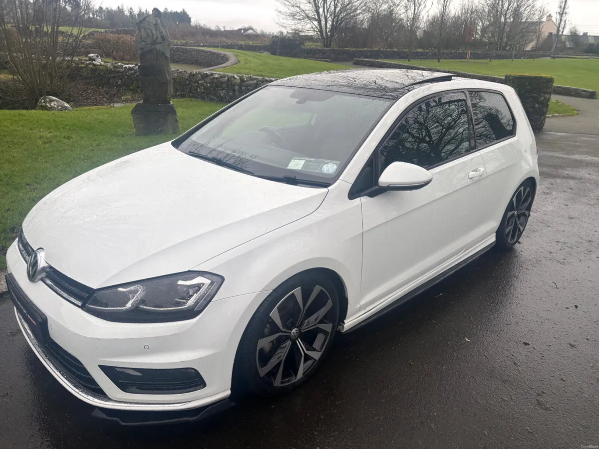 Volkswagen Golf R-Line 3dr with Sunroof - Image 3