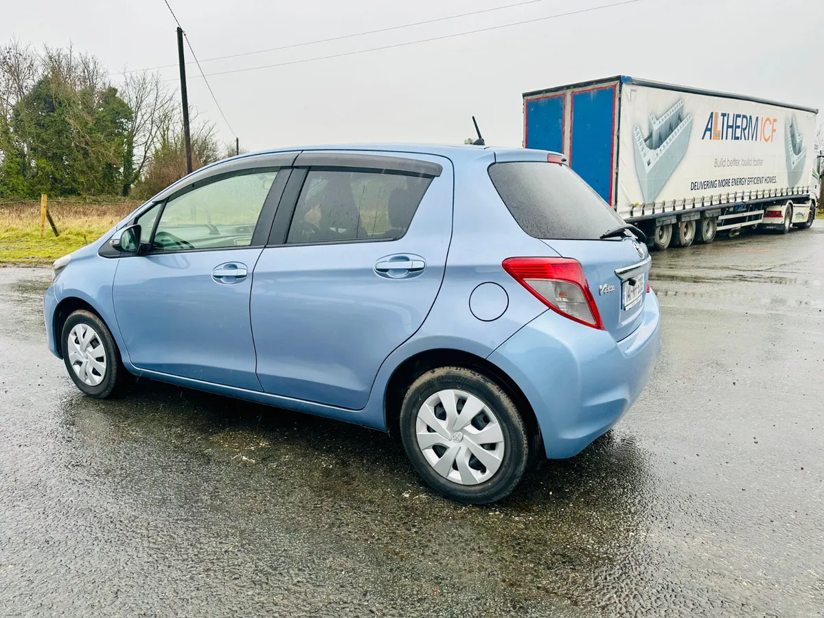 Toyota Vitz 2014 - Image 4