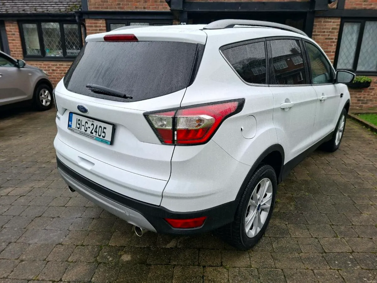FORD KUGA 1.5 DIESEL 2019 VERY CLEAN JEEP - Image 3