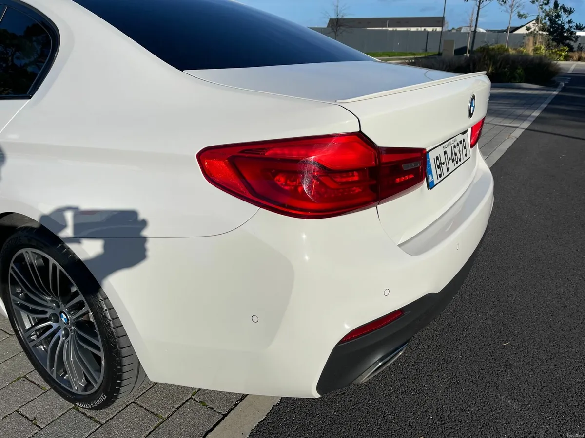 BMW 5-Series 2019 - Image 3
