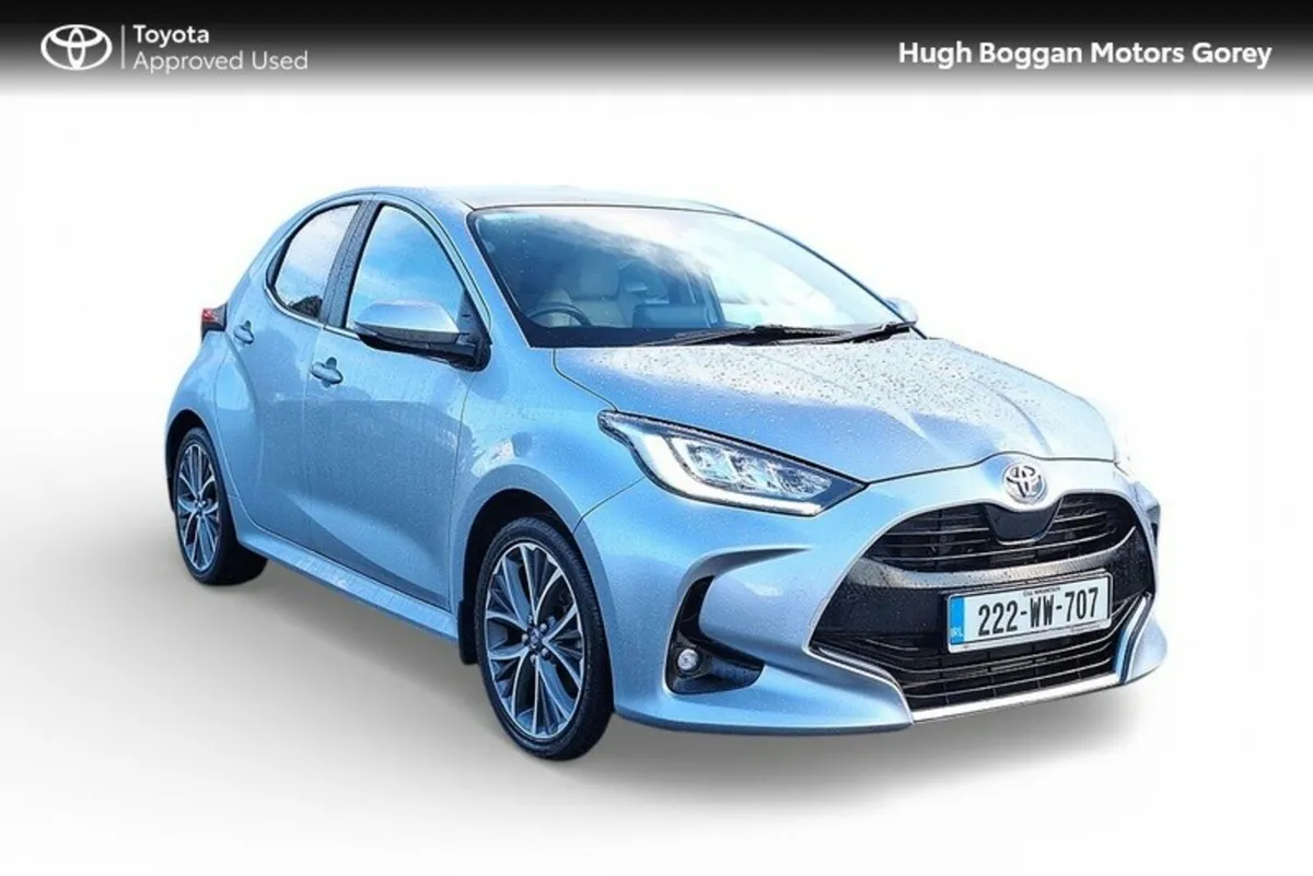 Toyota Yaris 1.5 PLATINUM 4DR - Image 1