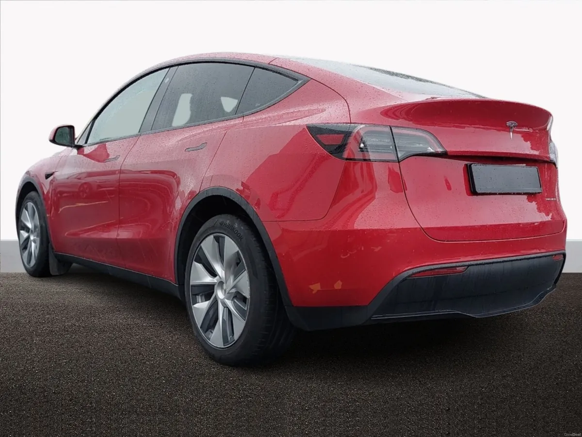 Tesla Model Y 2022 - DUAL MOTOR - Image 2