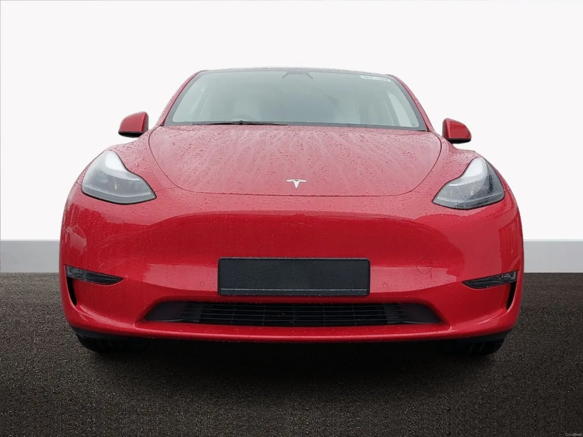 Tesla Model Y 2022 - DUAL MOTOR - Image 4