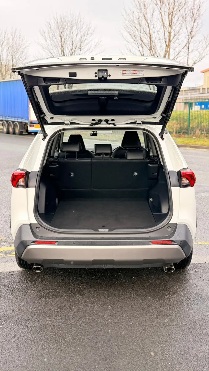 Toyota RAv4 2022 4WD Auto - Image 5