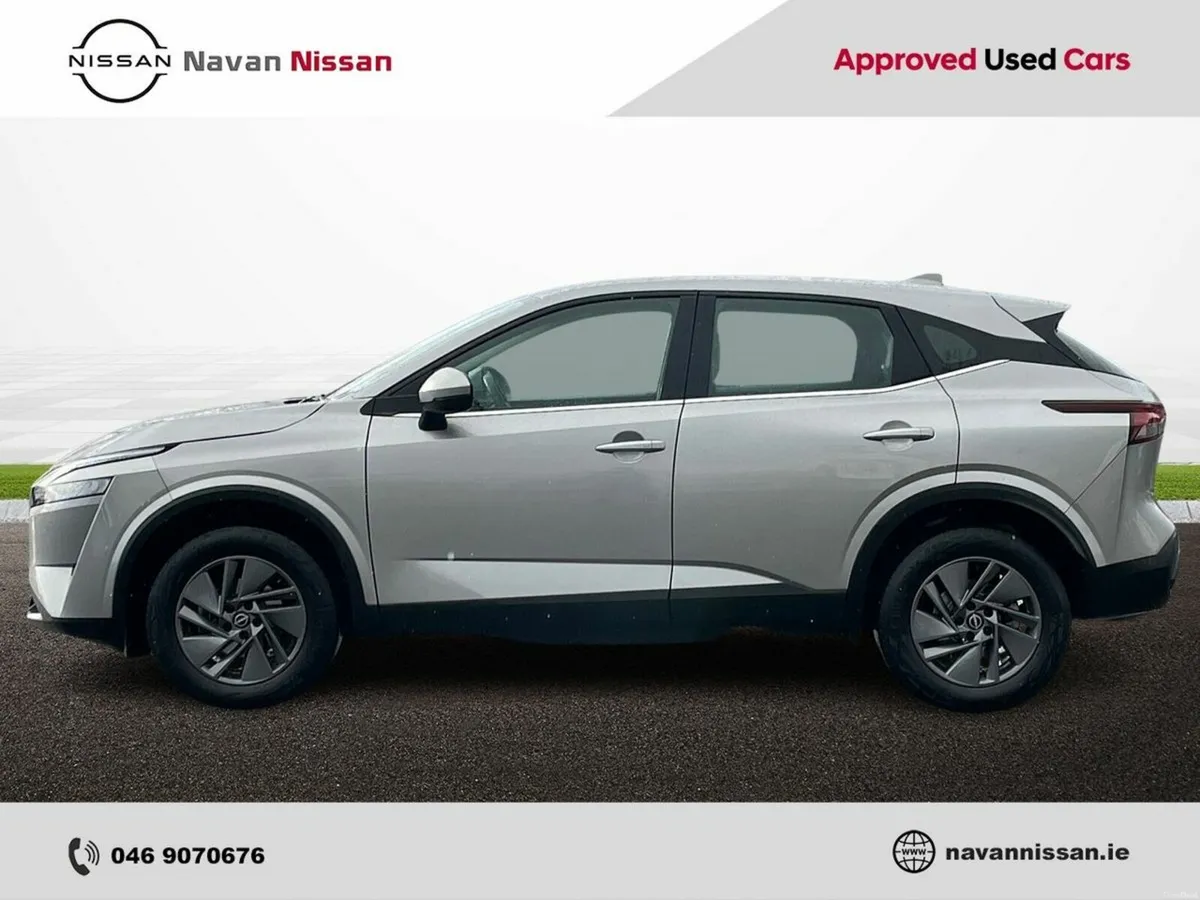 Nissan Qashqai 1.3 PET MILD HYBRID SV - Image 4
