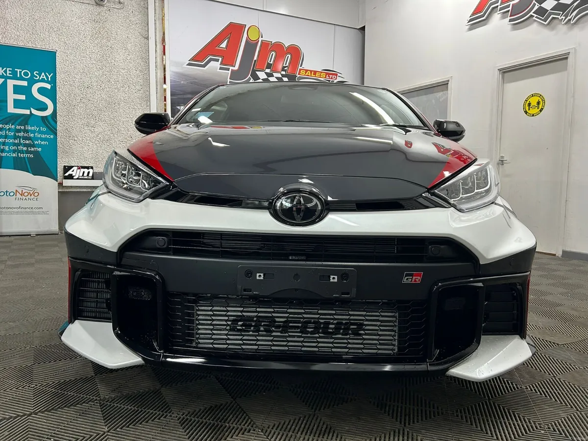 TOYOTA YARIS GR KALLE ROVENPERA ED (NO.2) 2024 - Image 3