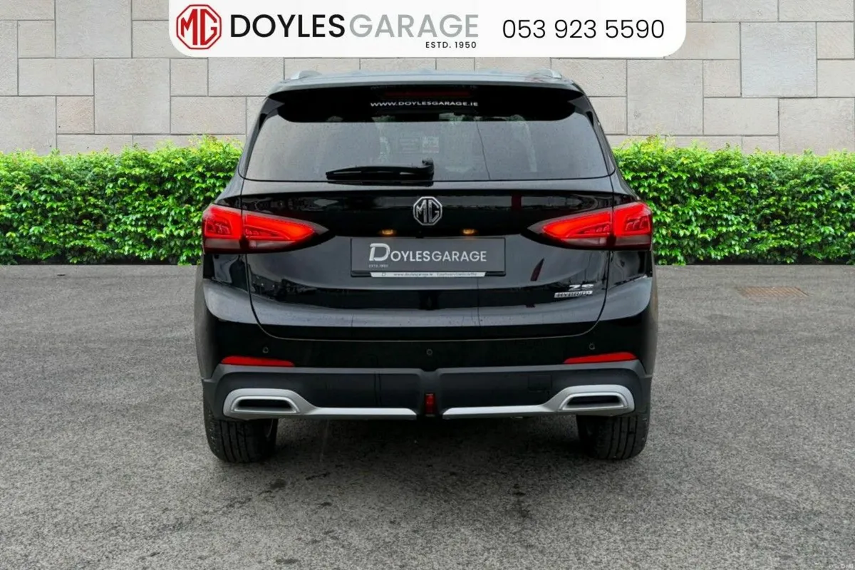 MG ZS Exclusive HEV - Image 4