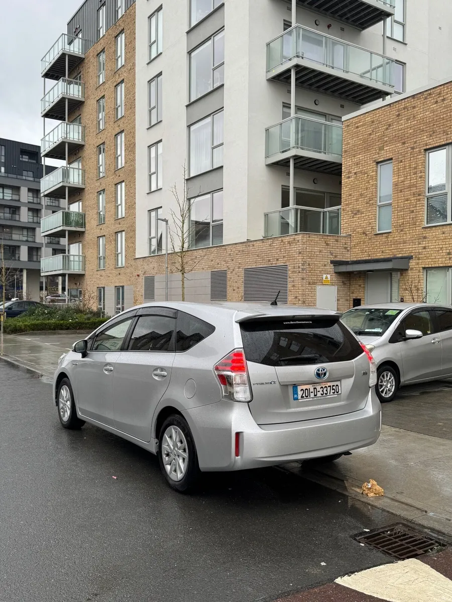 2020 Toyota Prius Alpha 5 Seater Hybrid - Image 4