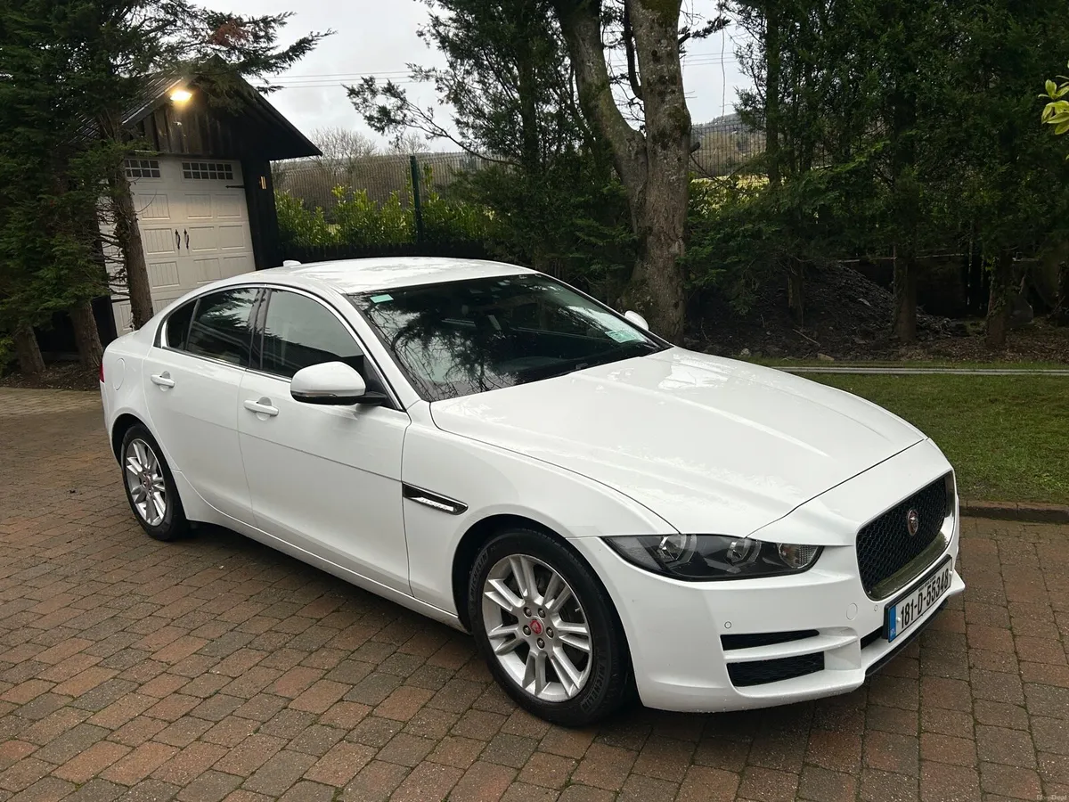 18 Jaguar XE Prestige Automatic Tax 4/26 €9750 - Image 1