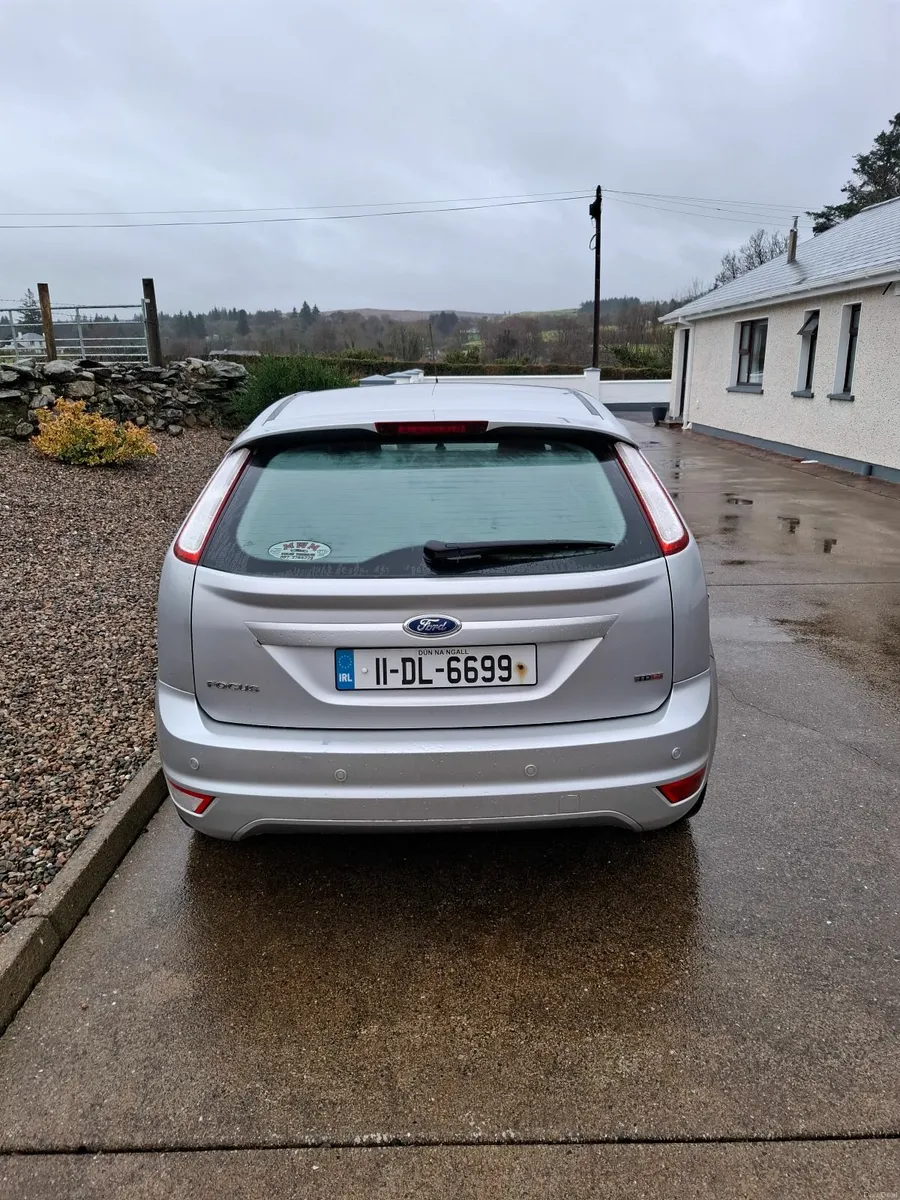 Ford Focus 2011 - Image 2