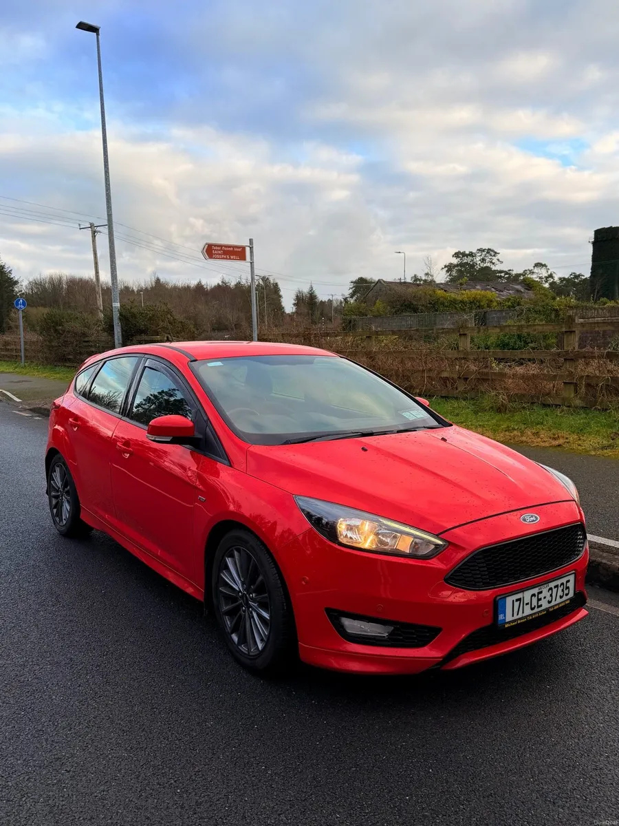 Ford Focus ST line - Image 1