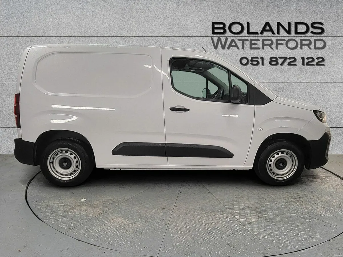 Citroen Berlingo BlueHDi 100 LX Plus From €84 Per - Image 3