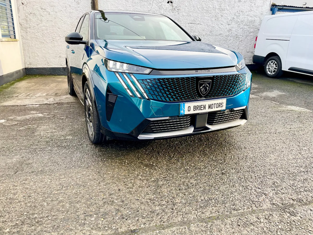 Peugeot 3008 GT-Line 73KWH Fully Electric,2024 - Image 1