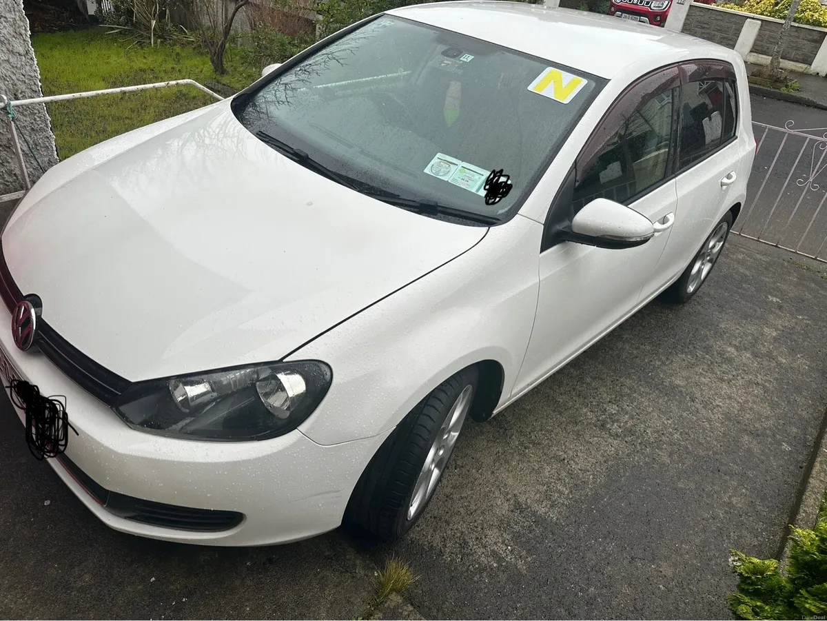 Volkswagen Golf 2012 Automatic - Image 1