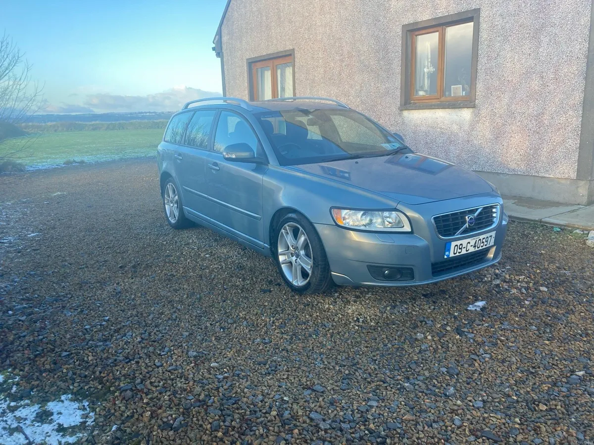 Volvo V50 SE 1.6 Diesel - Image 2