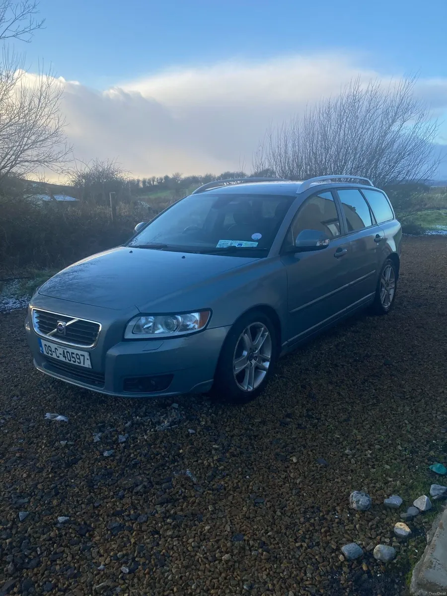 Volvo V50 SE 1.6 Diesel - Image 1