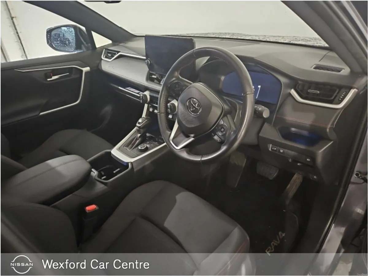 Toyota RAV4 Design PHEV - Image 3