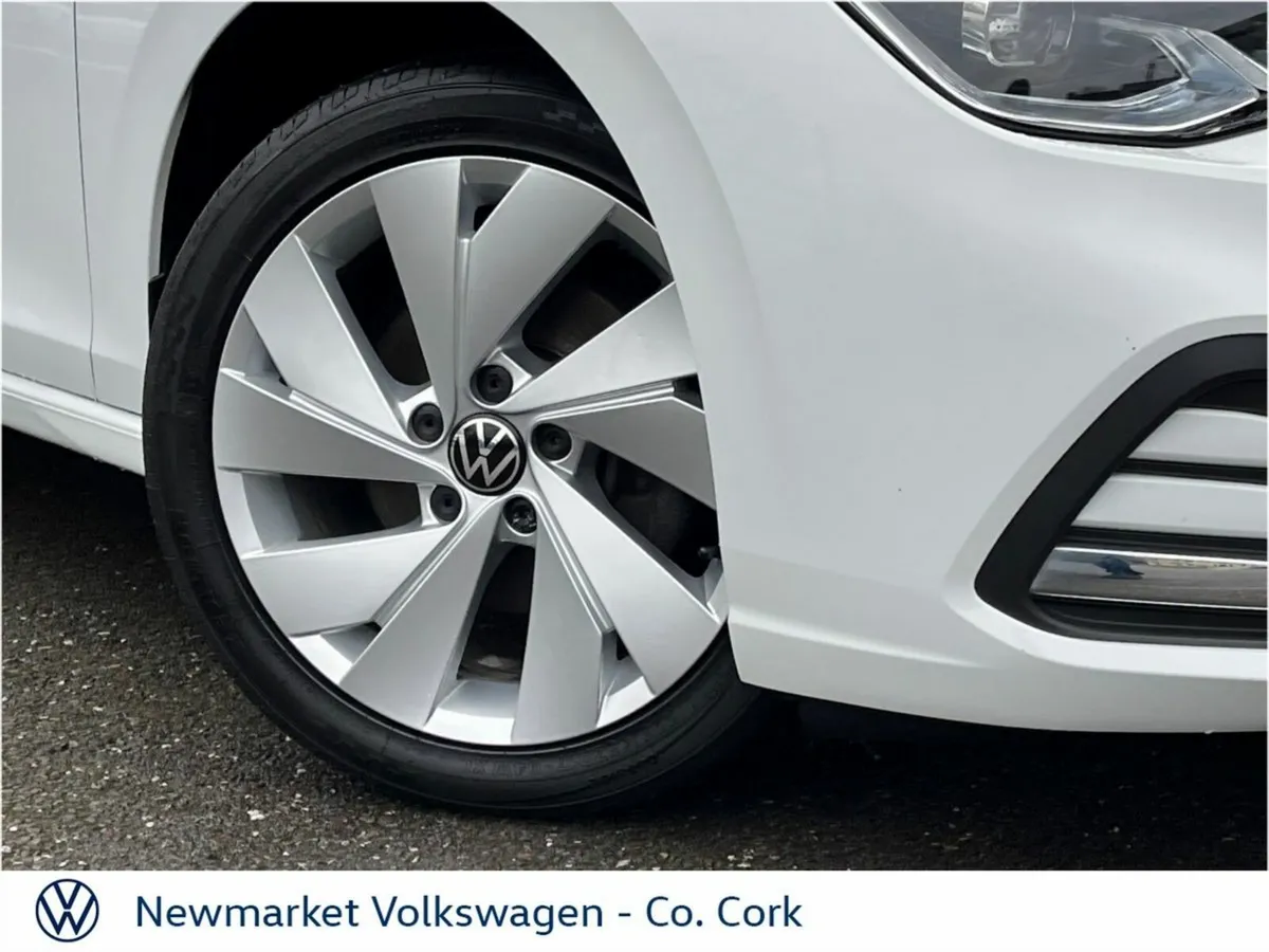 Volkswagen Golf STYLE 1.5TSI 130BHP - Image 2