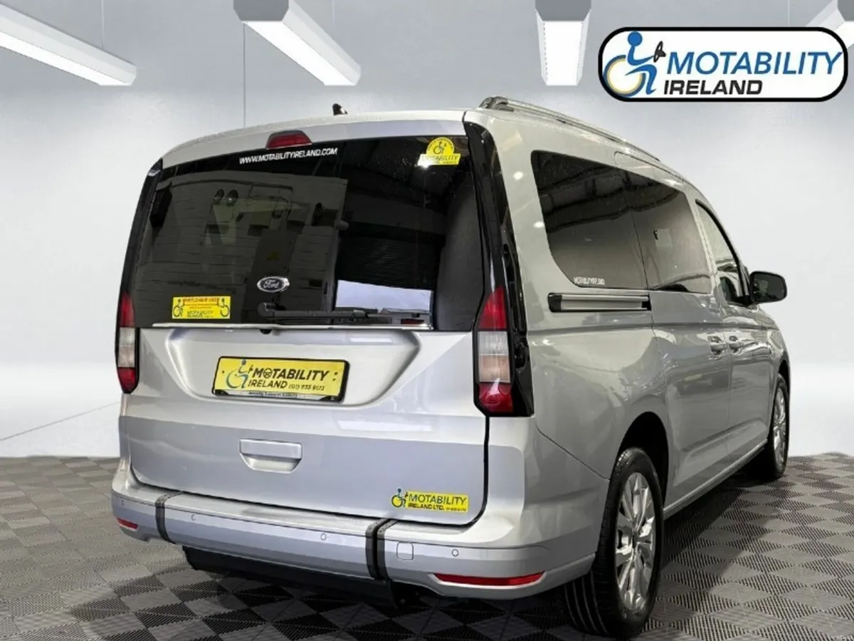 Ford Tourneo Connect Wheelchair Accessible Taxi - Image 2