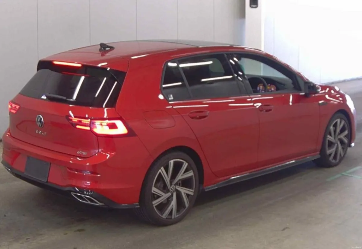 2022 Golf R-Line Automatic Hybrid - Image 3