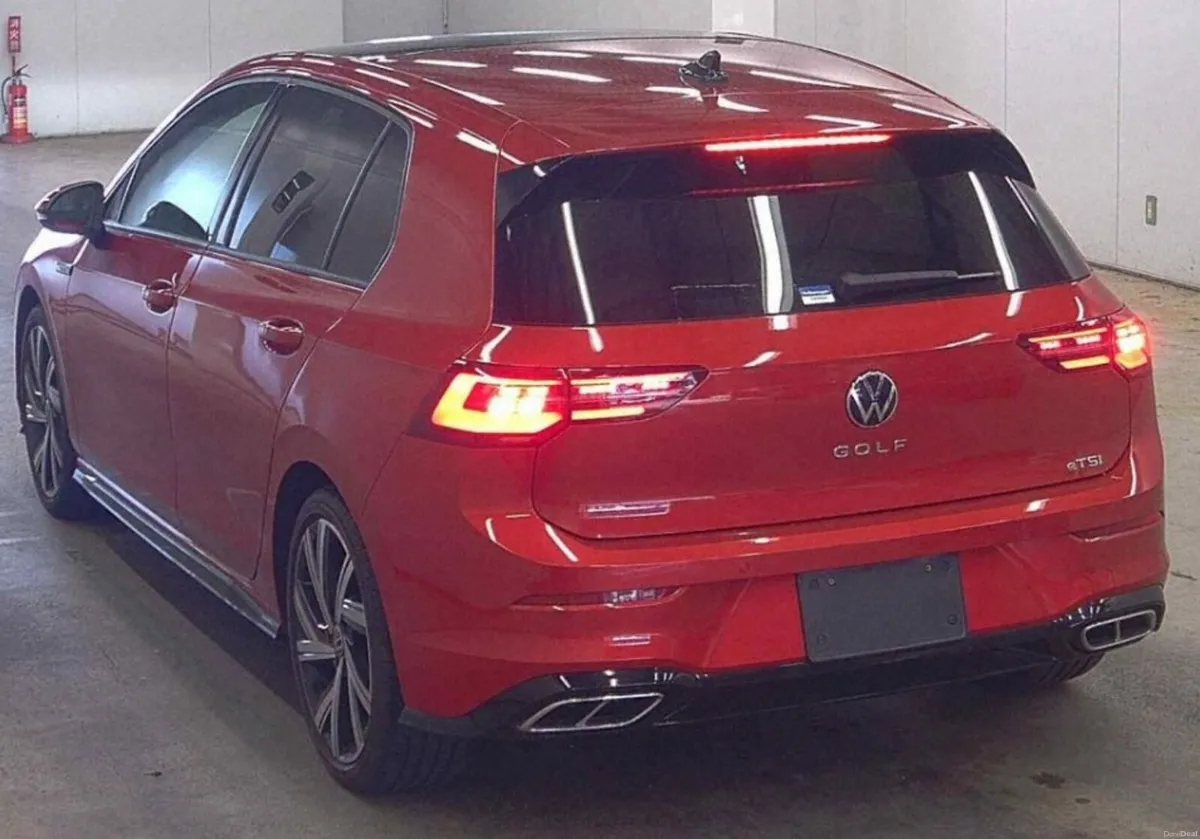 2022 Golf R-Line Automatic Hybrid - Image 4