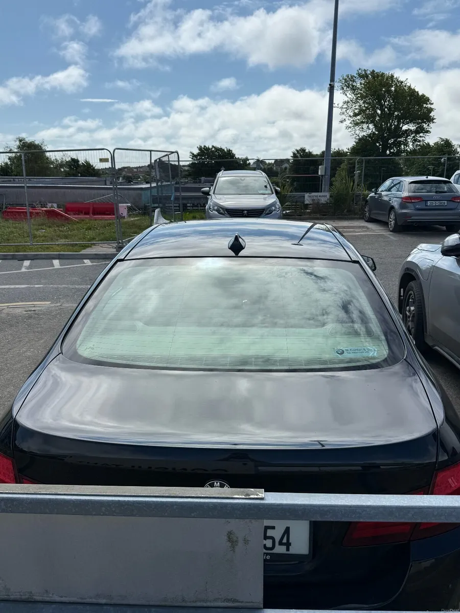 BMW 5-Series 2010 - Image 3