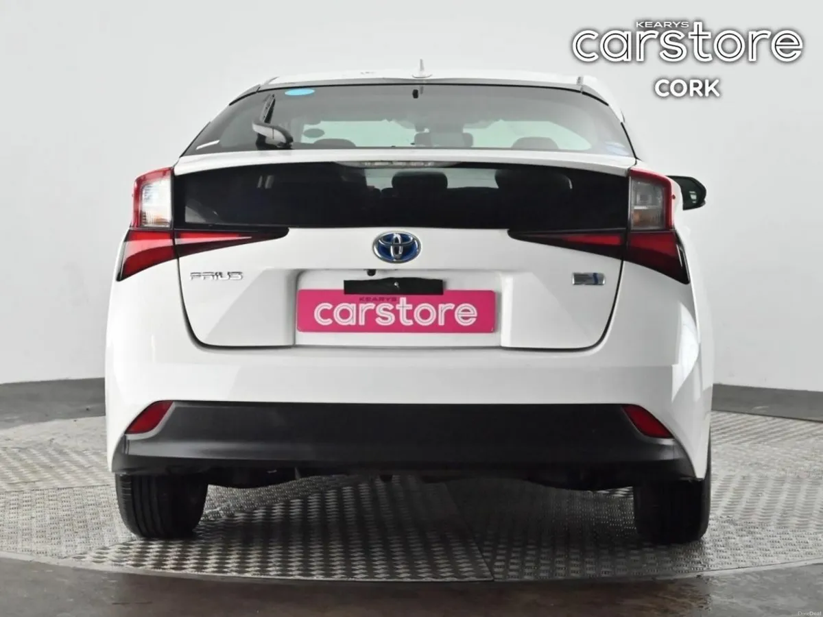 Toyota Prius 1.8 Hybrid Auto - Image 4