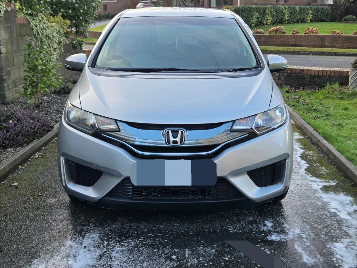 Honda Fit 2015 - Image 4