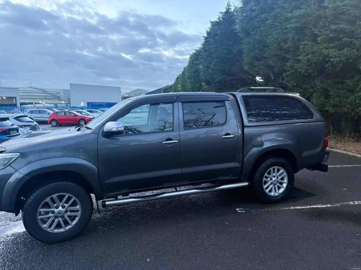 2015 Toyota Hilux D4D - Image 3