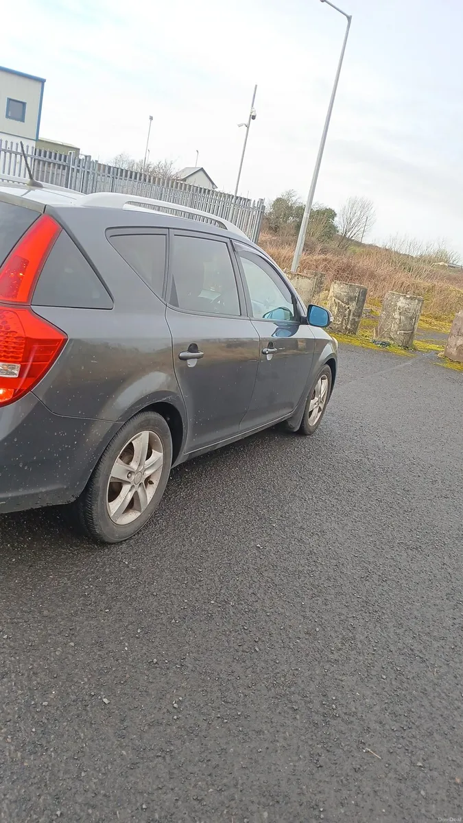 2012 kia ceed estate 1.6 diesel nct until April 26 - Image 3