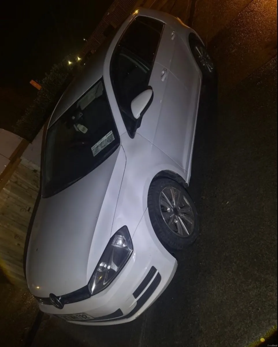 Volkswagen Golf 2014 - Image 2