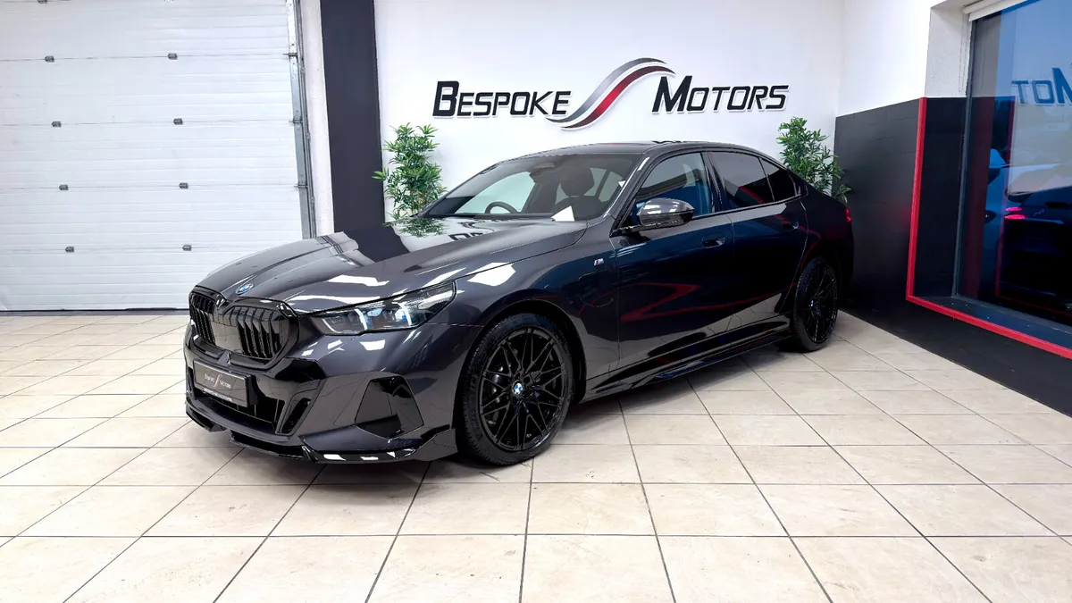 BMW 530E MSPORT - Image 1